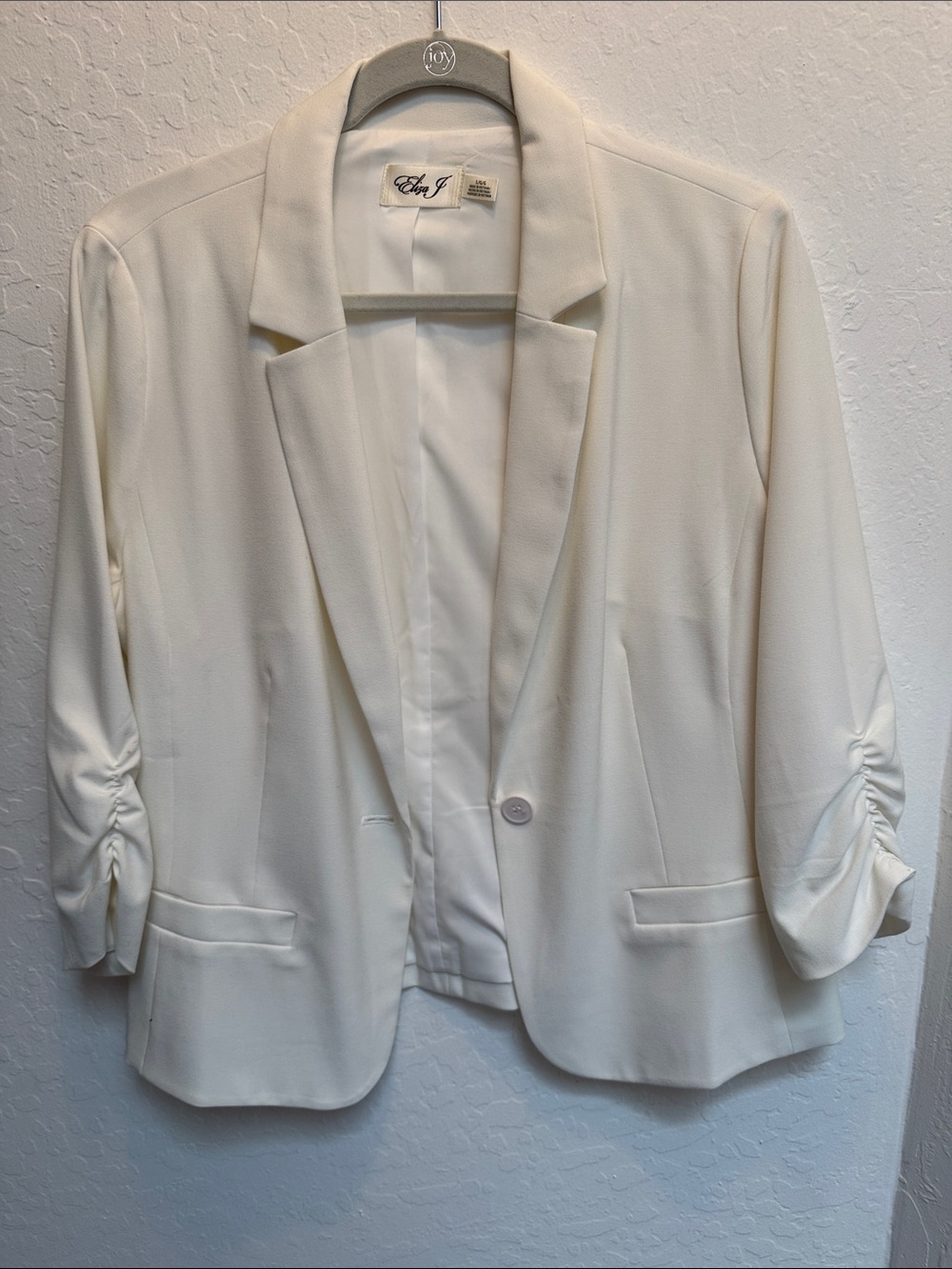 Eliza J Cream Single-Button Ruched-Sleeve Blazer